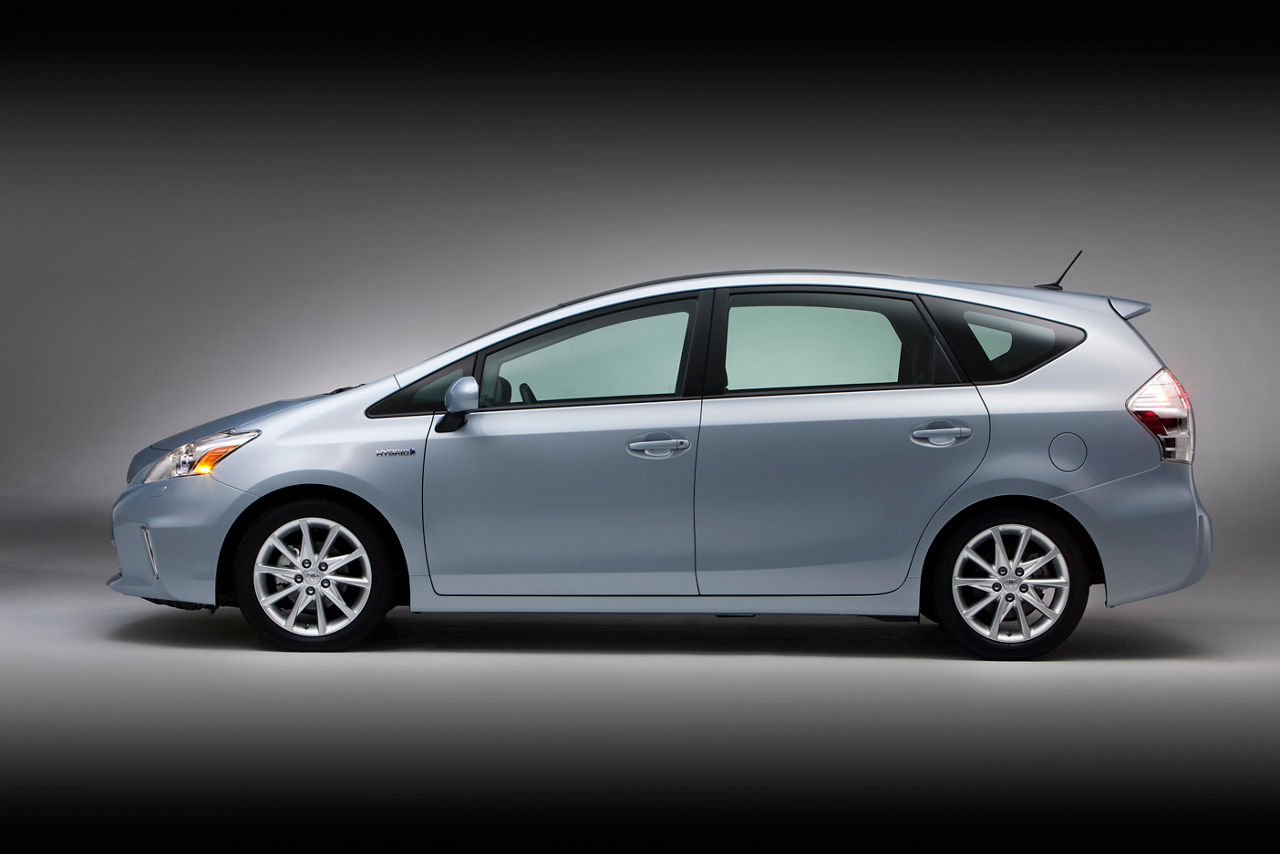 Prius v
