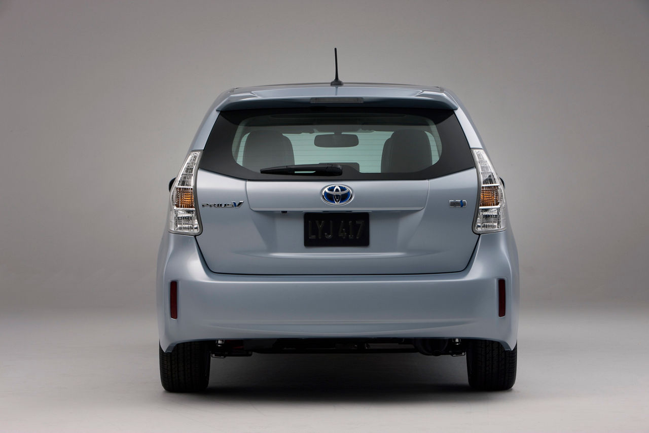Prius v