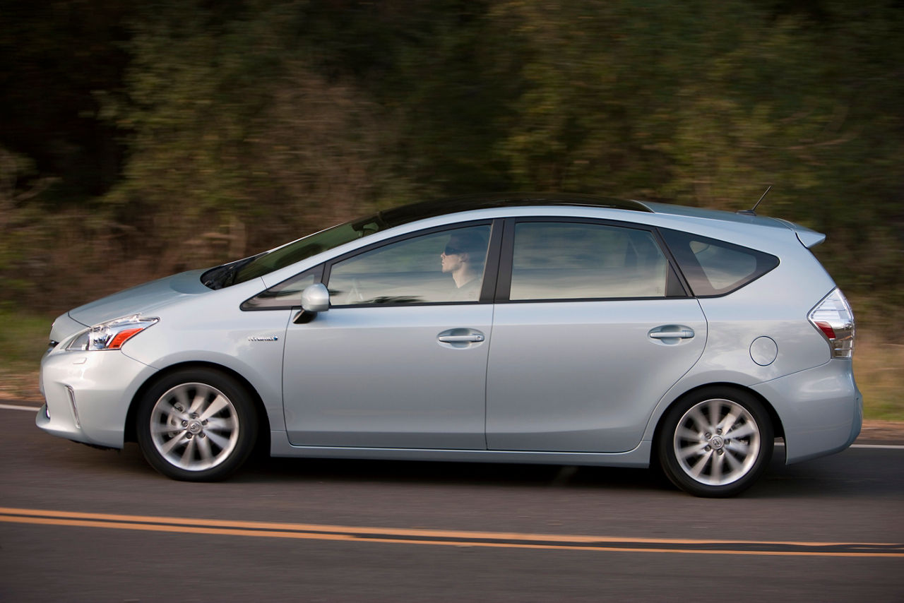 Prius v