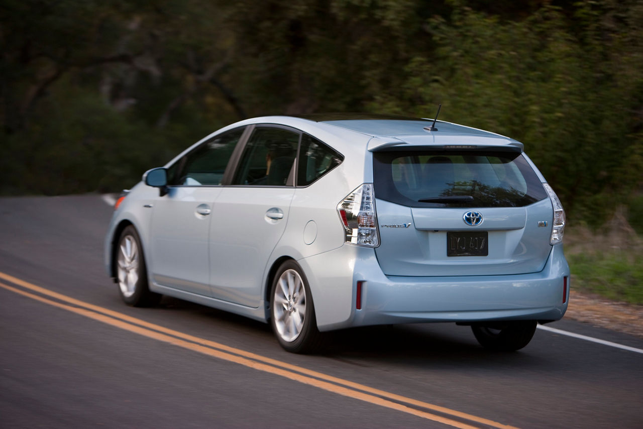 Prius v