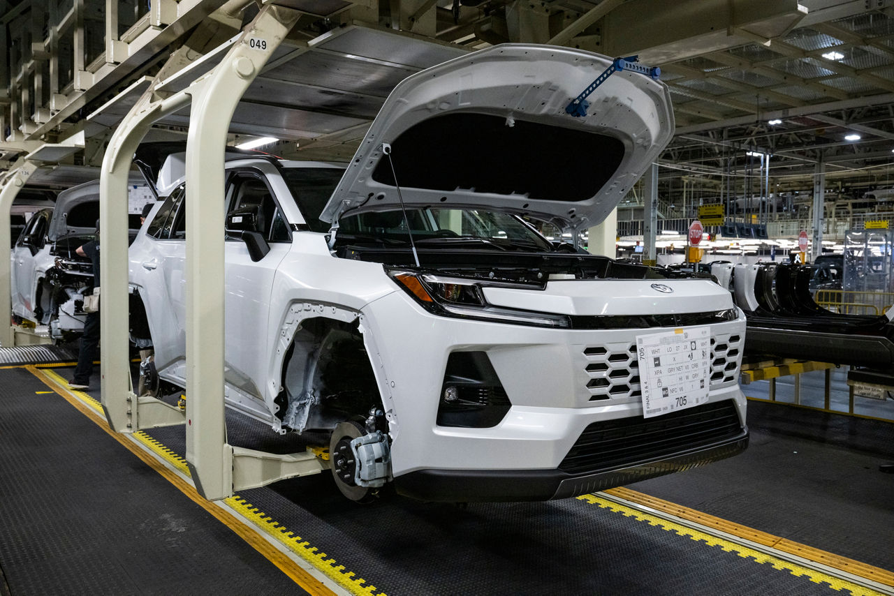 6th Generation RAV4 Production at TMMC