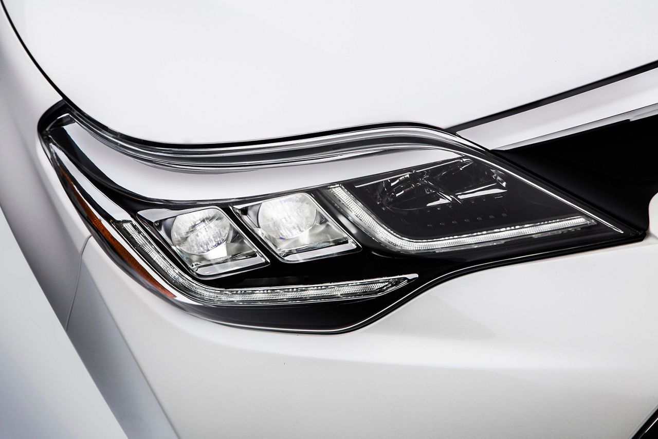 TMS-2015CAS_2016_Toyota_Avalon_004