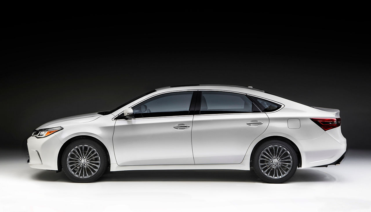 TMS-2015CAS_2016_Toyota_Avalon_005