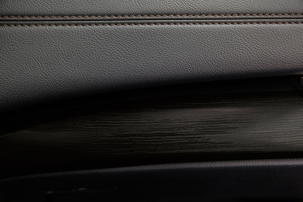 TMS-2015CAS_2016_Toyota_Avalon_017