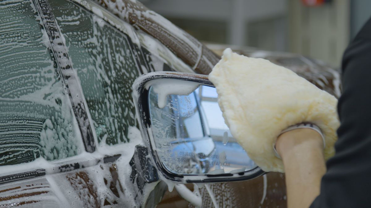 Car washing and detailing service