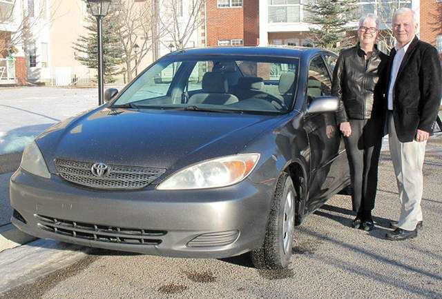 Toyota-Camry-LE-2002-copy-1.jpg