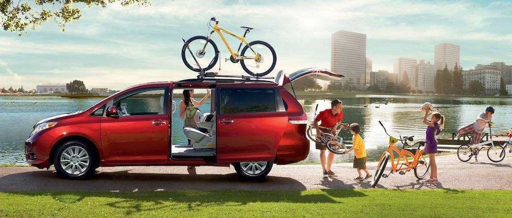 Toyota-Sienna-Reviews-Image-Sienna-Shown-in-Red.jpg