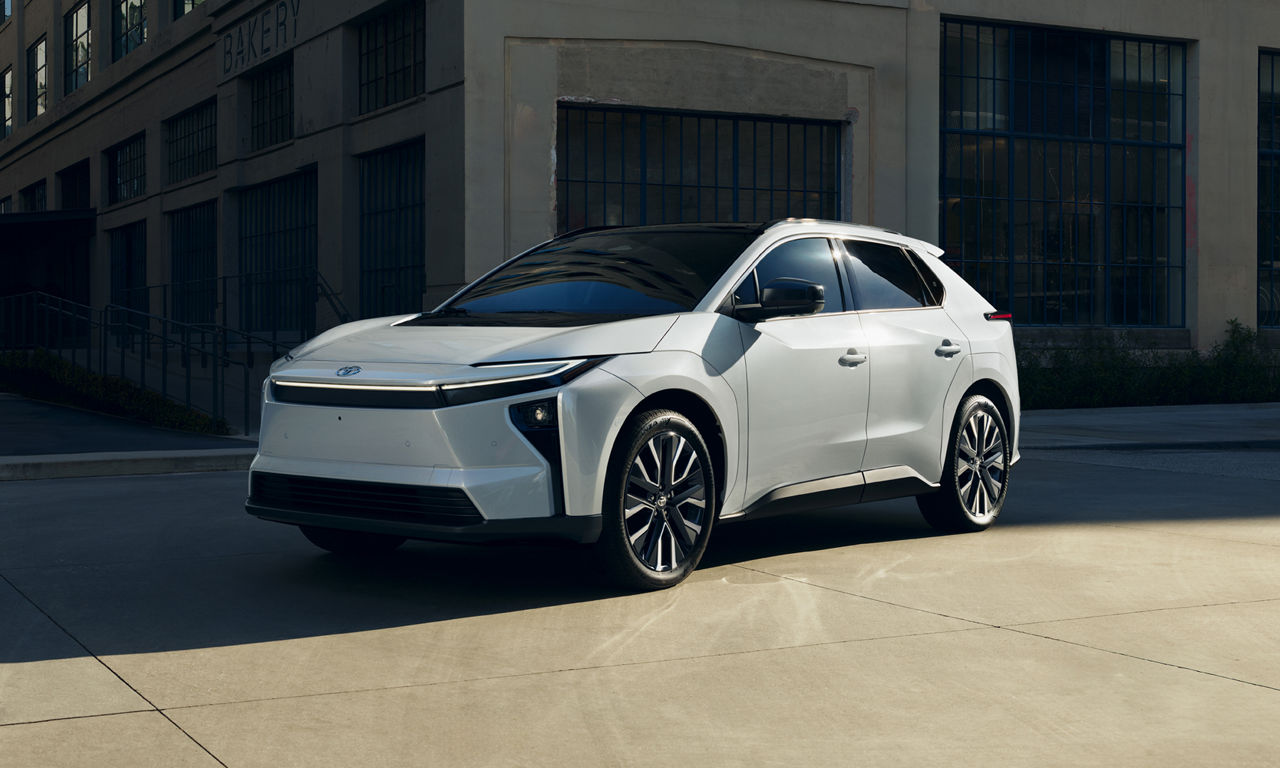 Toyota_2026_bZ_0002H