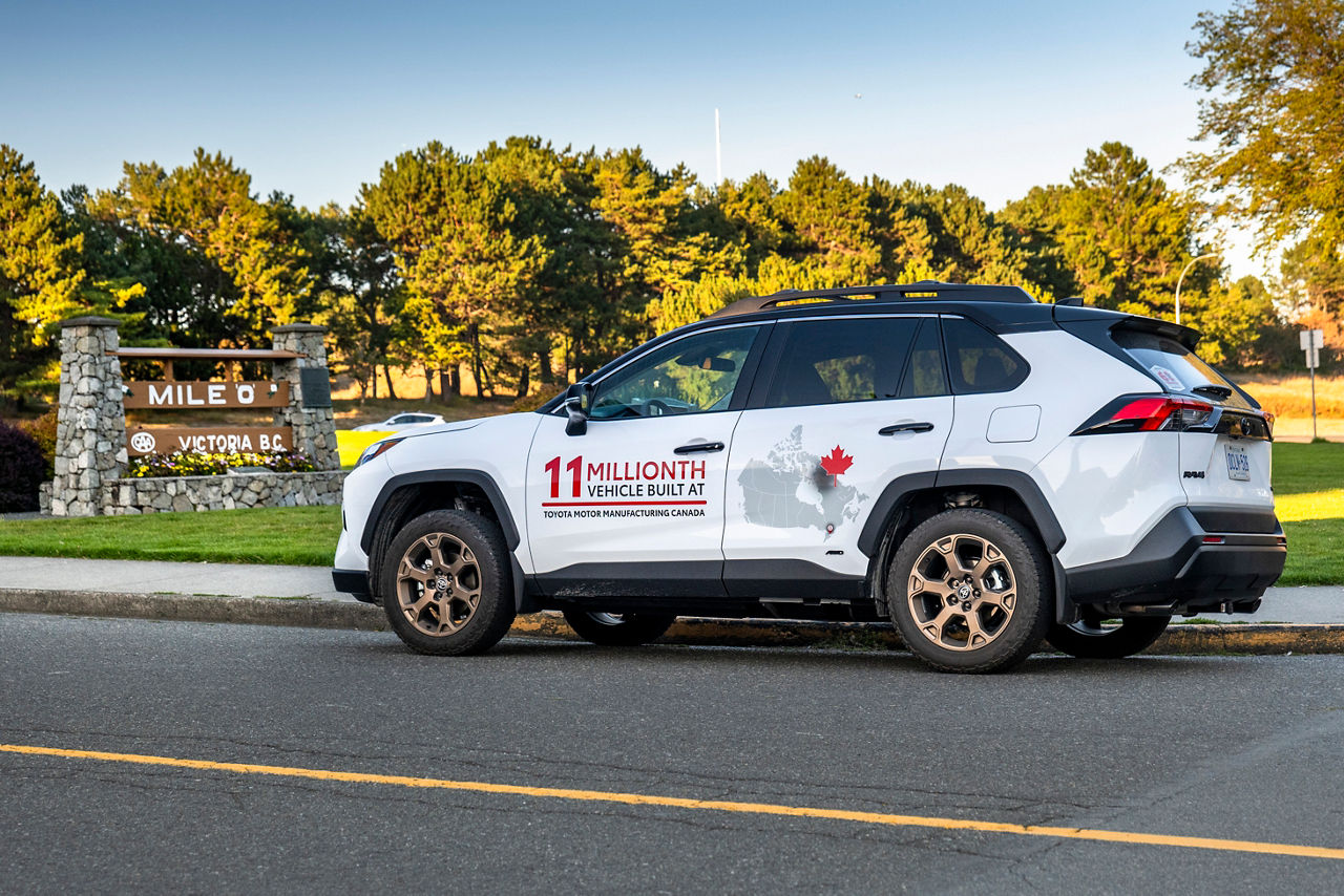 Toyota Cross Canada Drive WAVE6 092
