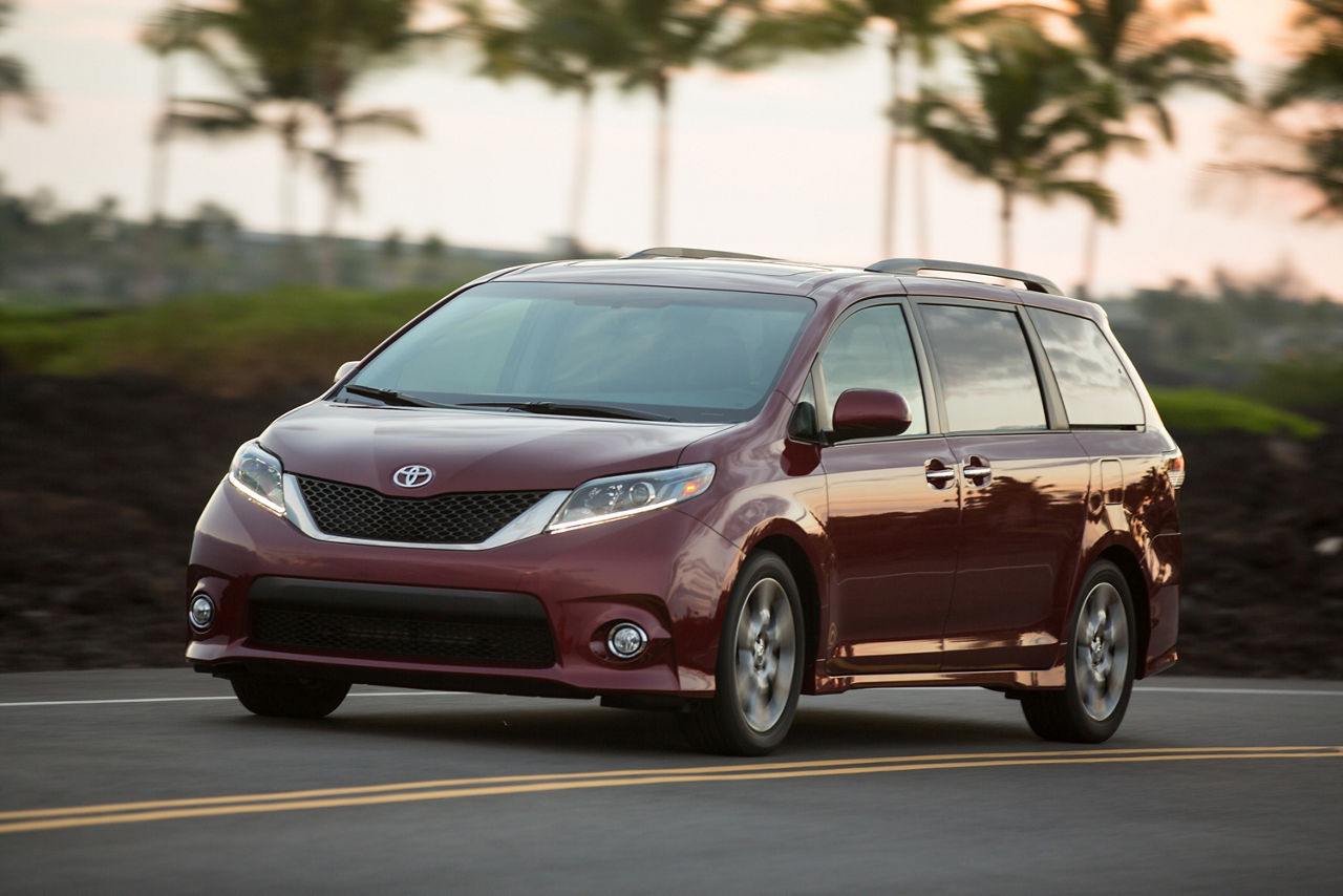 2017 toyota best sale sienna xle price