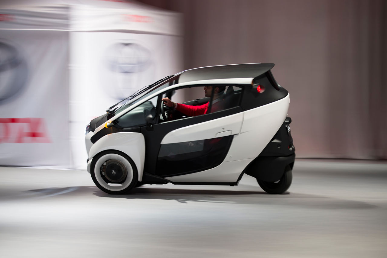Toyota i-ROAD 7