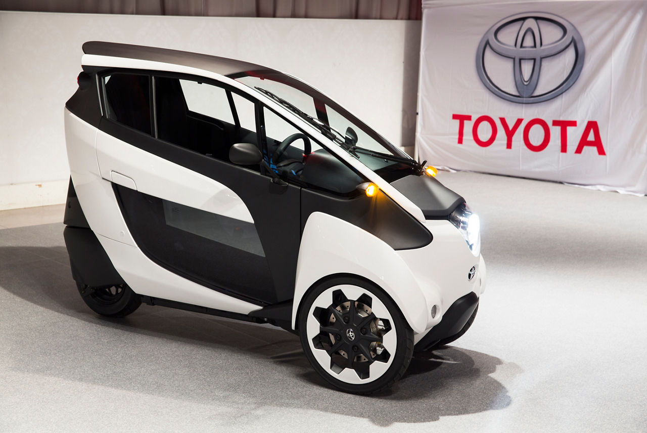Toyota i-ROAD 8