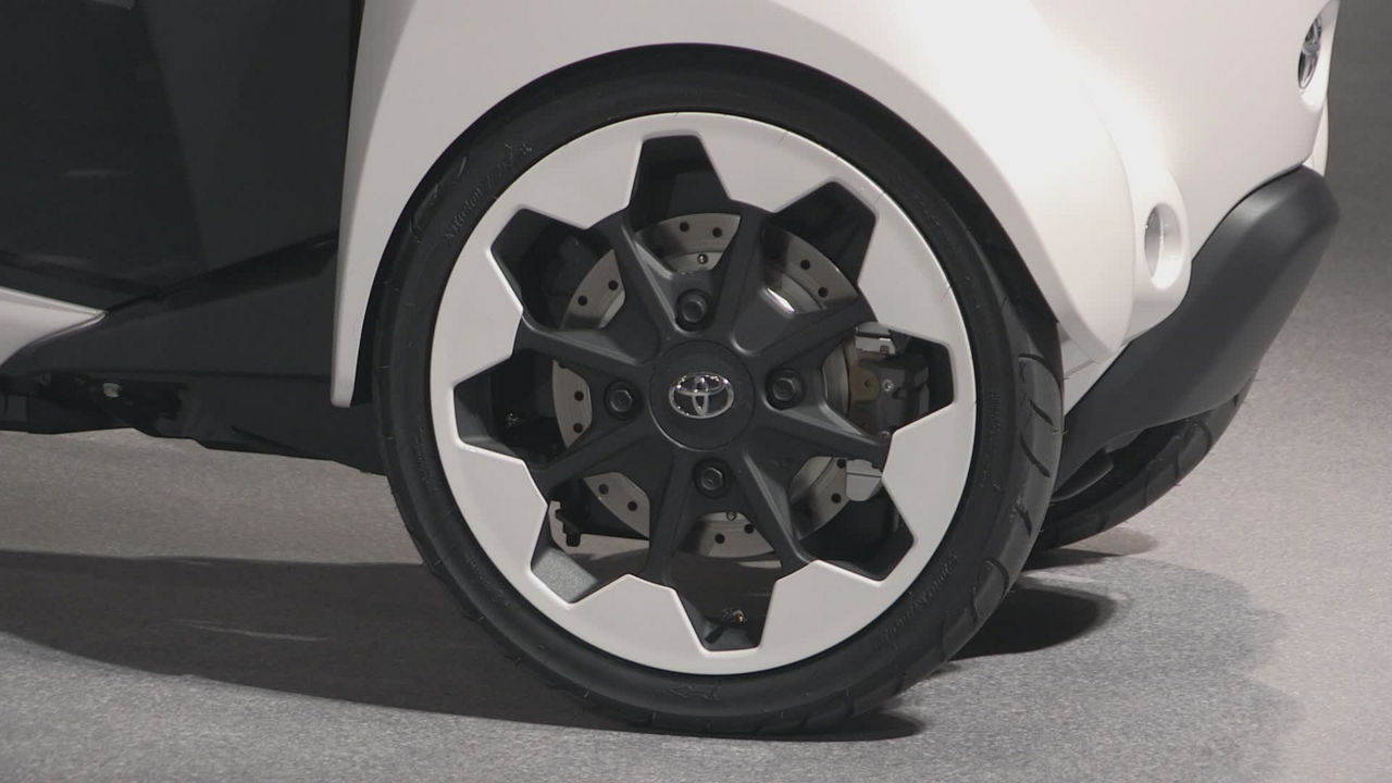 Toyota i-Road B-roll
