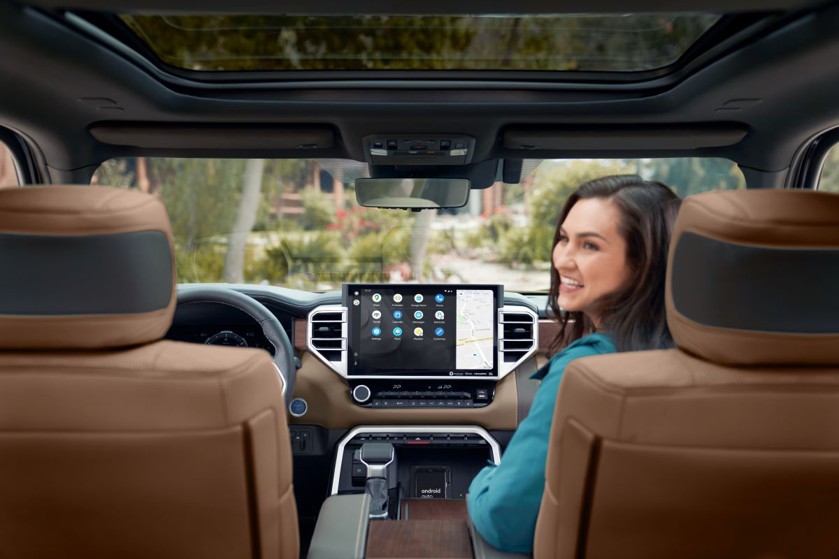 Tundra Hybrid 1794 Truck Interior