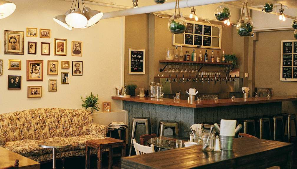 hummus-bar-5-copy.jpg