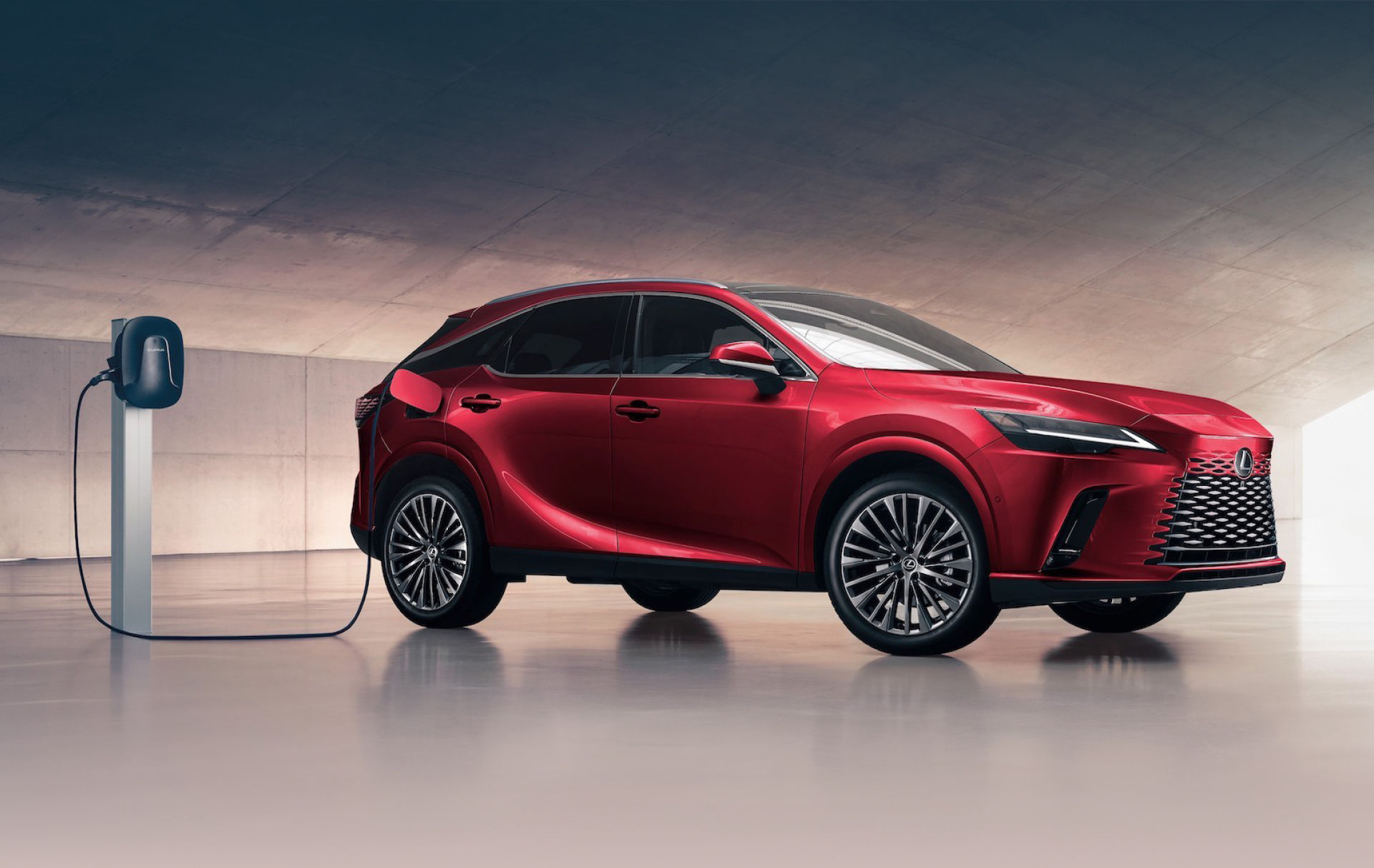 lexus-2025-rx-450h-plus-hero-executive-matador-red-mica-x