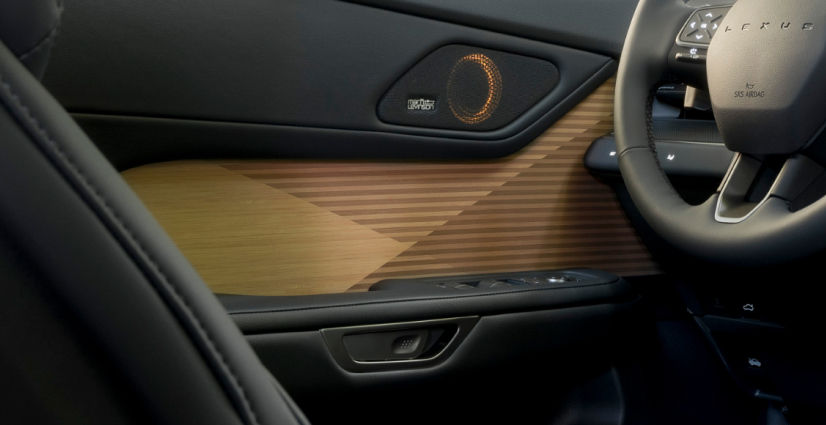 lexus-2026-features-design-es-350e-black-interior-bamboo-layering-comfortable-luxurious-interior-l