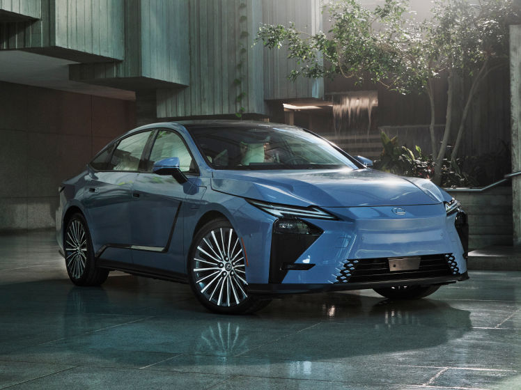 lexus-2026-features-design-hero-es-350e-luxury-plus-wavelength-p