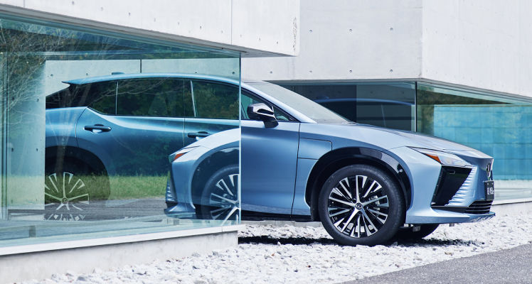 lexus-2026-features-design-rz-450e-luxury-ether-p
