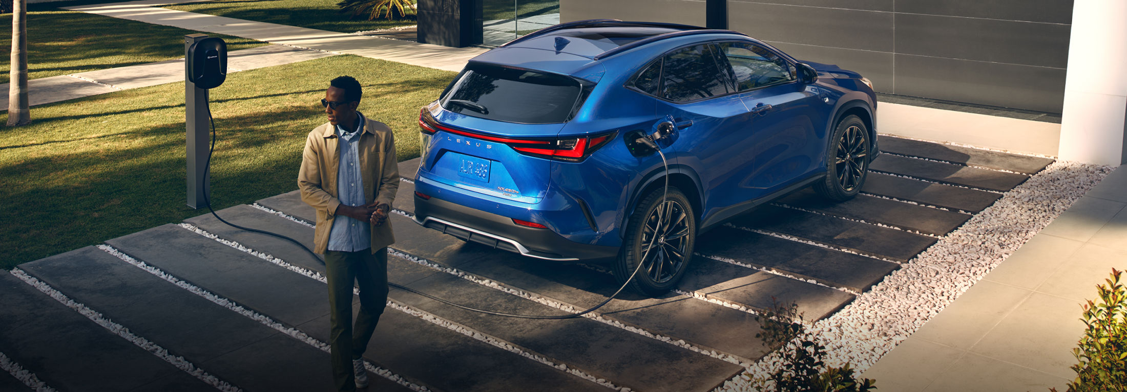 lexus-2026-features-hero-nx450h-plus-f-sport-3-grecian-water-l