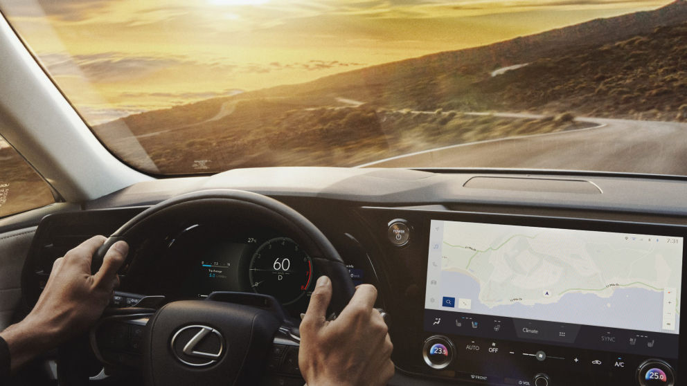 lexus-2026-features-technology-connected-services-rx450h-plus-interior-display-l