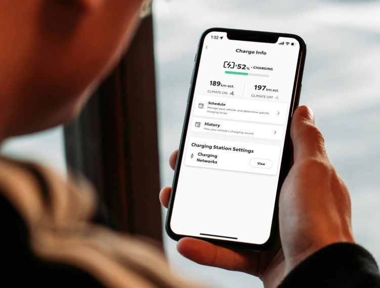 lexus-2026-features-technology-lexus-app-charging-screen-en-l