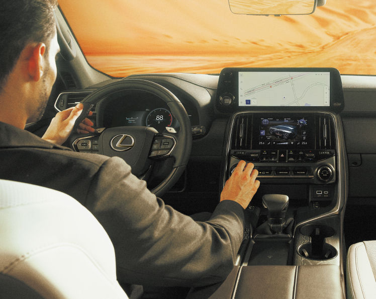 lexus-2026-features-technology-lx-600-luxury-dual-screen-display-p