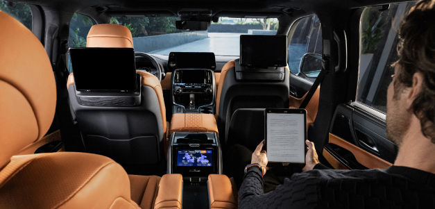 lexus-2026-features-technology-lx-700h-caramel-sunset-rear-entertainment-system-l