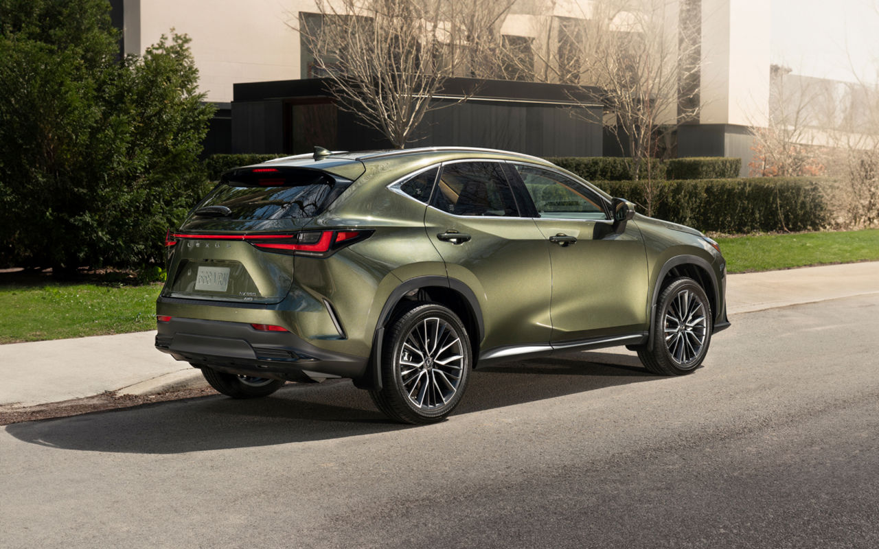 lexus-2026-nx-350-executive-nori-green-pearl