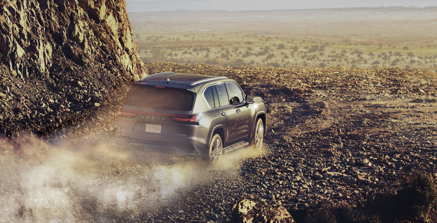 lexus-2027-features-performance-lx-600-luxury-atomic-silver-off-road-prowess-l