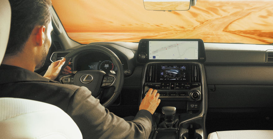 lexus-2027-features-technology-lx-600-luxury-dual-screen-display-l