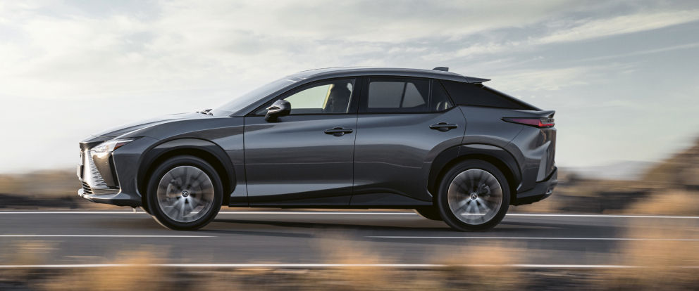 lexus-bev-landing-page-benefits-2026-rz-450e-luxury-cloudburst-grey-l