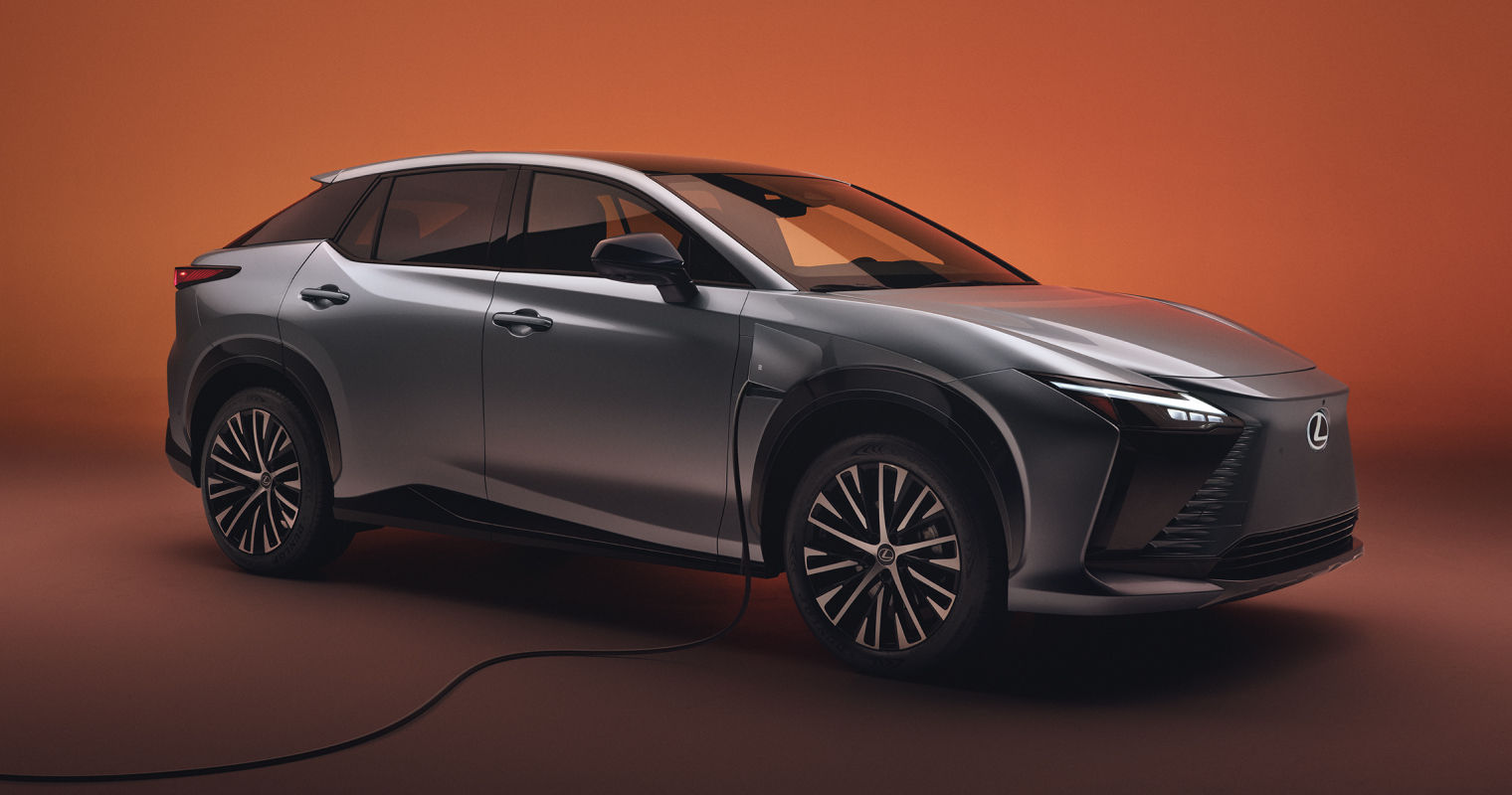 lexus-bev-landing-page-charging-2026-rz-450e-executive-cloudburst-grey-charging-l