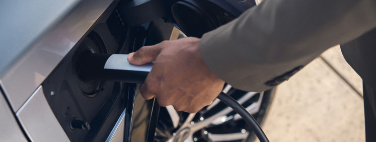 lexus-bev-landing-page-charging-cta-2026-rz-550e-f-sport-wind