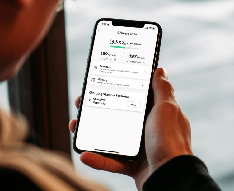 lexus-bev-owners-guide-charging-2026-rz-bev-charging-screen-en-l