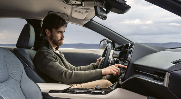 lexus-bev-owners-guide-driving-and-tips-battery-pre-conditioning-2026-rz-luxury-interior-thunderstorm-l