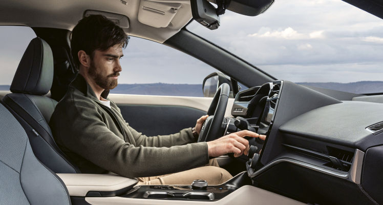 lexus-bev-owners-guide-driving-and-tips-battery-pre-conditioning-2026-rz-luxury-interior-thunderstorm-p