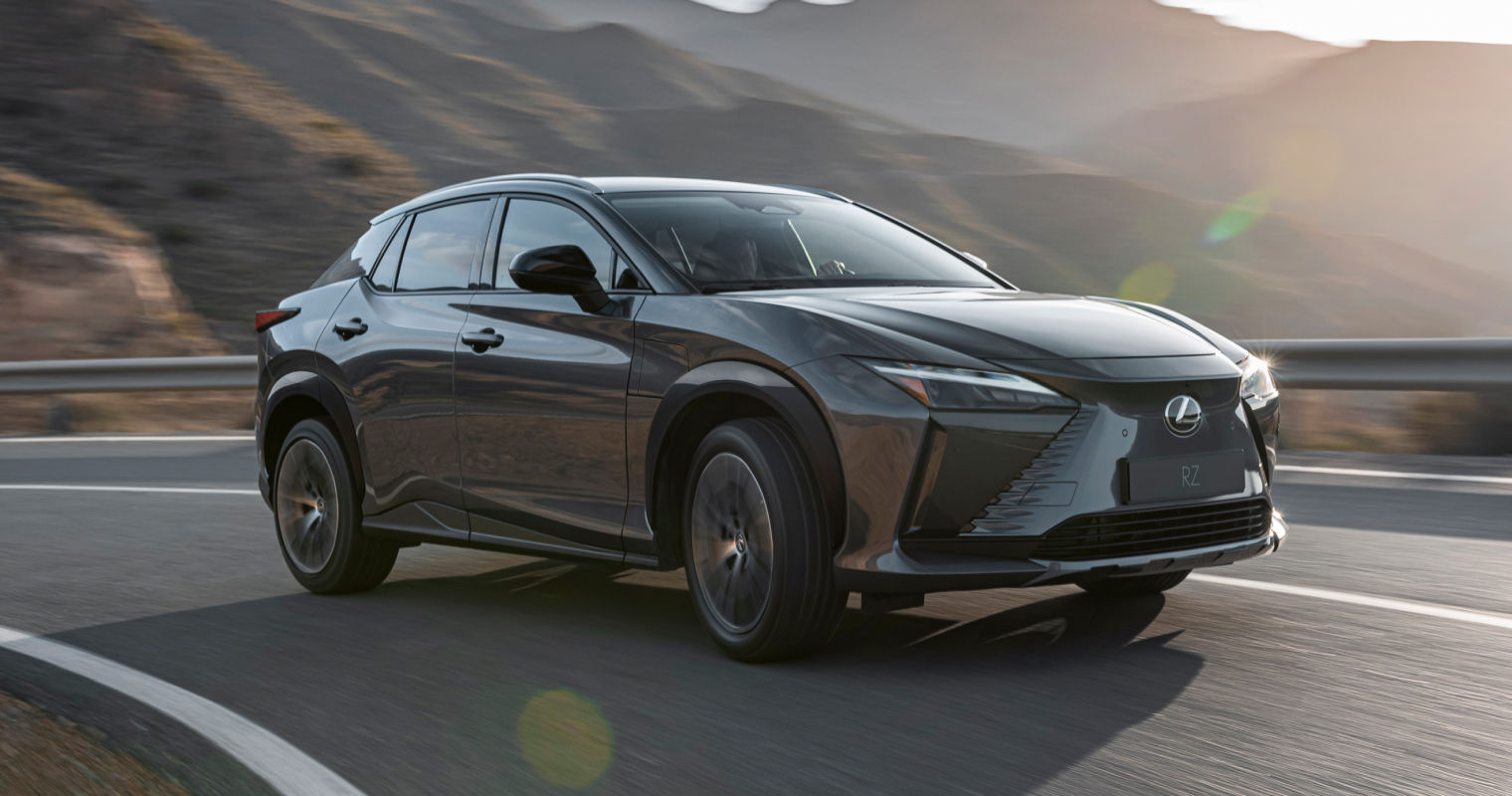 lexus-bev-owners-guide-driving-and-tips-hero-2026-rz-450e-luxury-cloudburst-grey-l