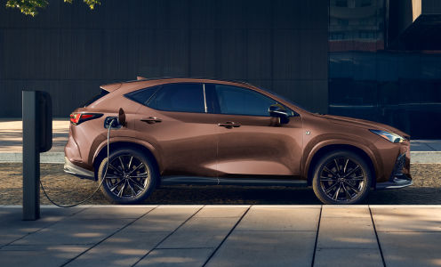 lexus-charging-2025-nx-450h-plus-fsport-copper-crest-l-1