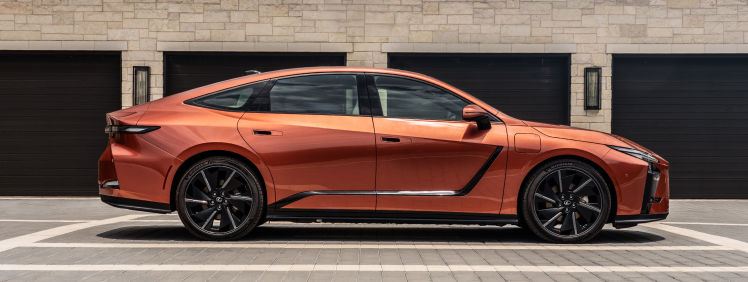 lexus-charging-ev-learn-more-2027-es-500e-luxury-copper-crest