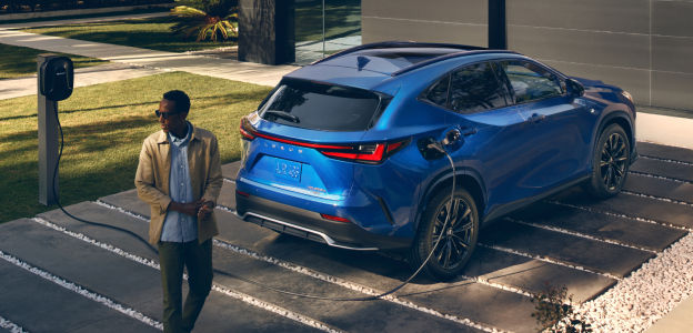 lexus-plug-in-hybrids-charging-2026-nx-450h-plus-fsport-grecian-water-l