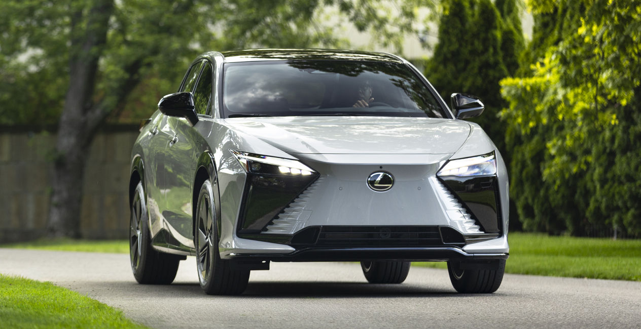 lexus-suv-compact-2026-rz550e-fsport-wind-l