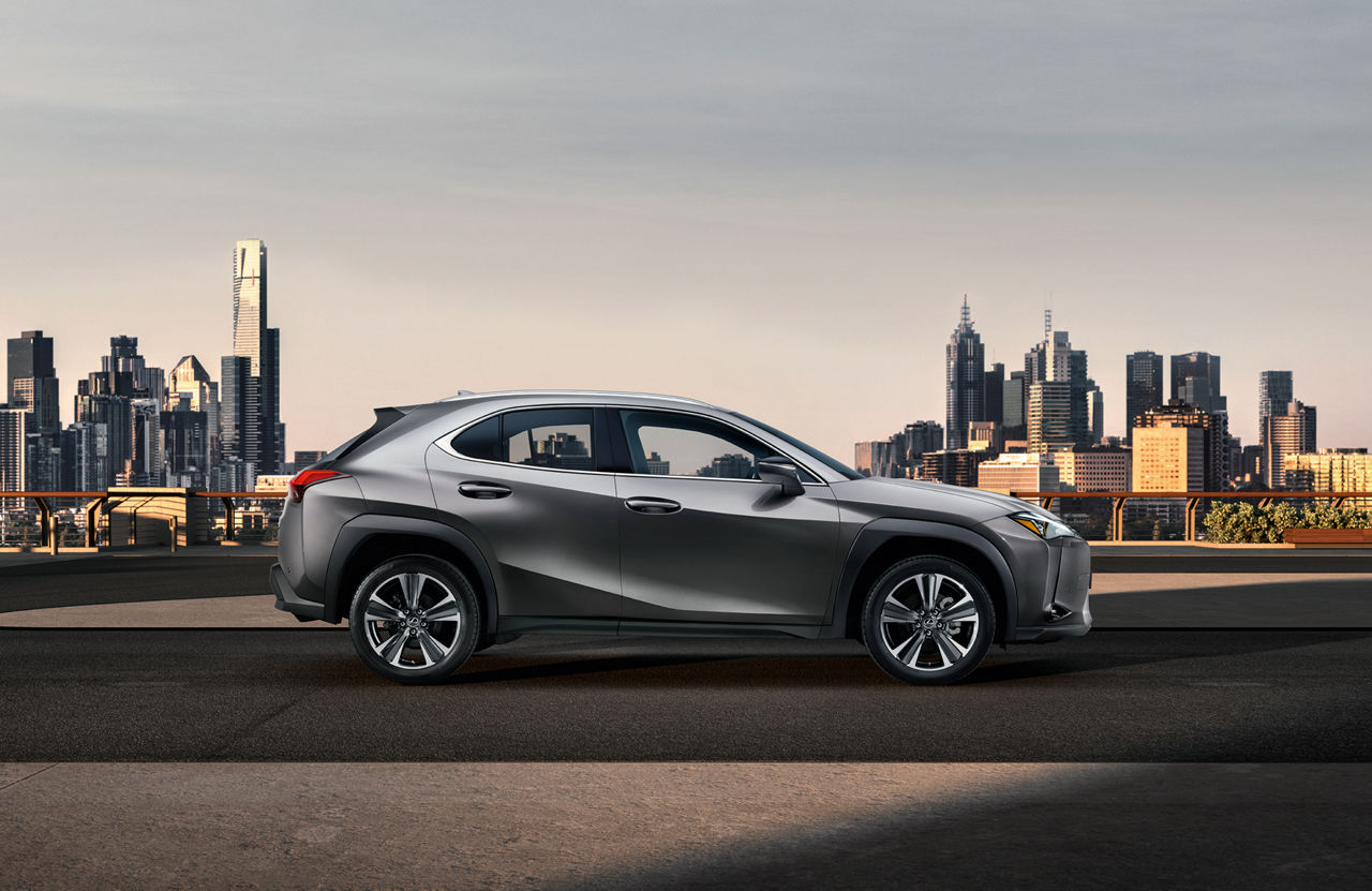 Lexus UX 05