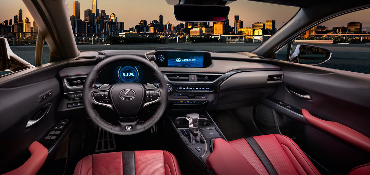 Lexus UX 07