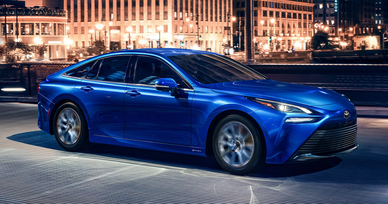 toyota-2025-features-design-mirai-xle-hydro-blue-l-1