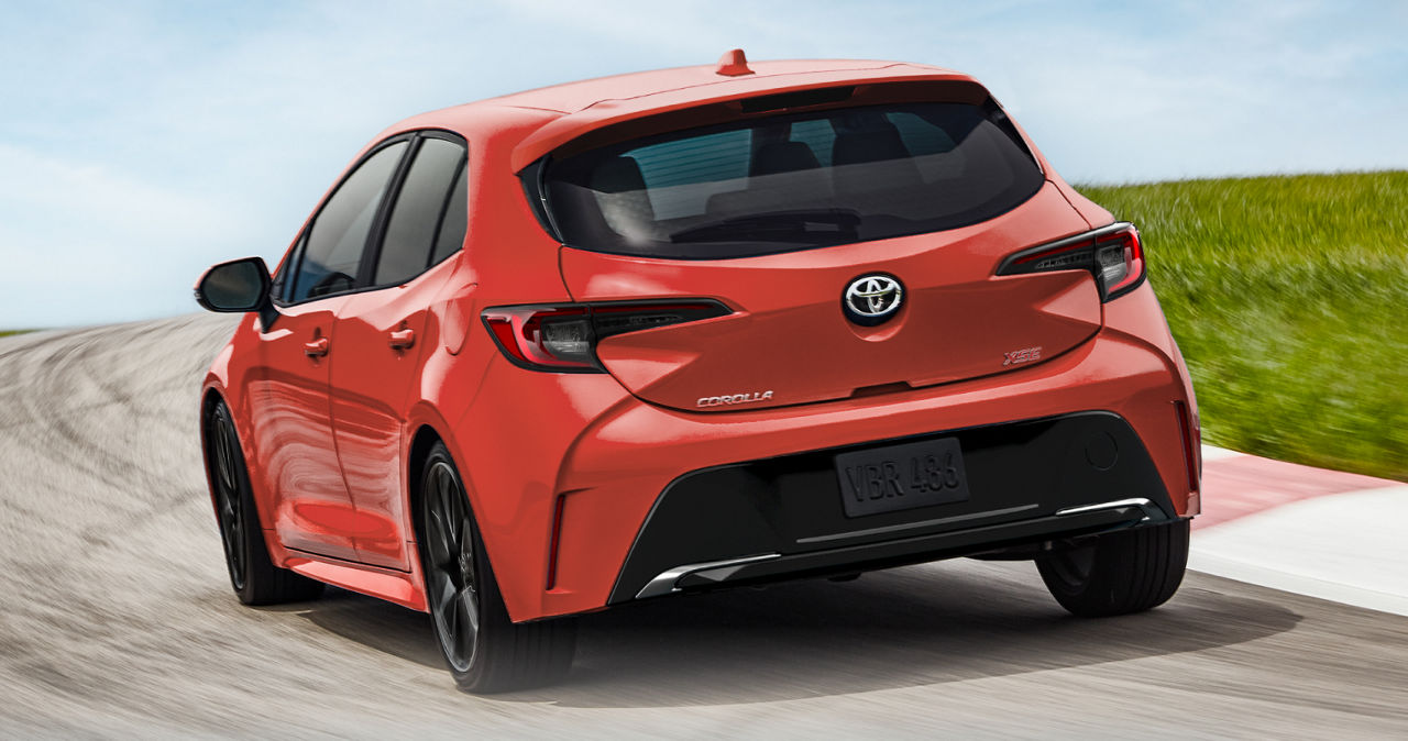 toyota-2025-features-performance-corolla-hatchback-xse-inferno-l-1