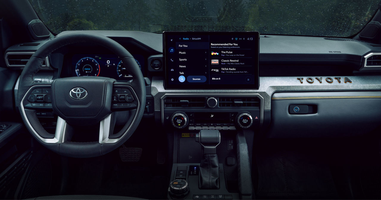 toyota-2025-features-technology-4runner-hybrid-trailhunter-interior-mineral-l-1