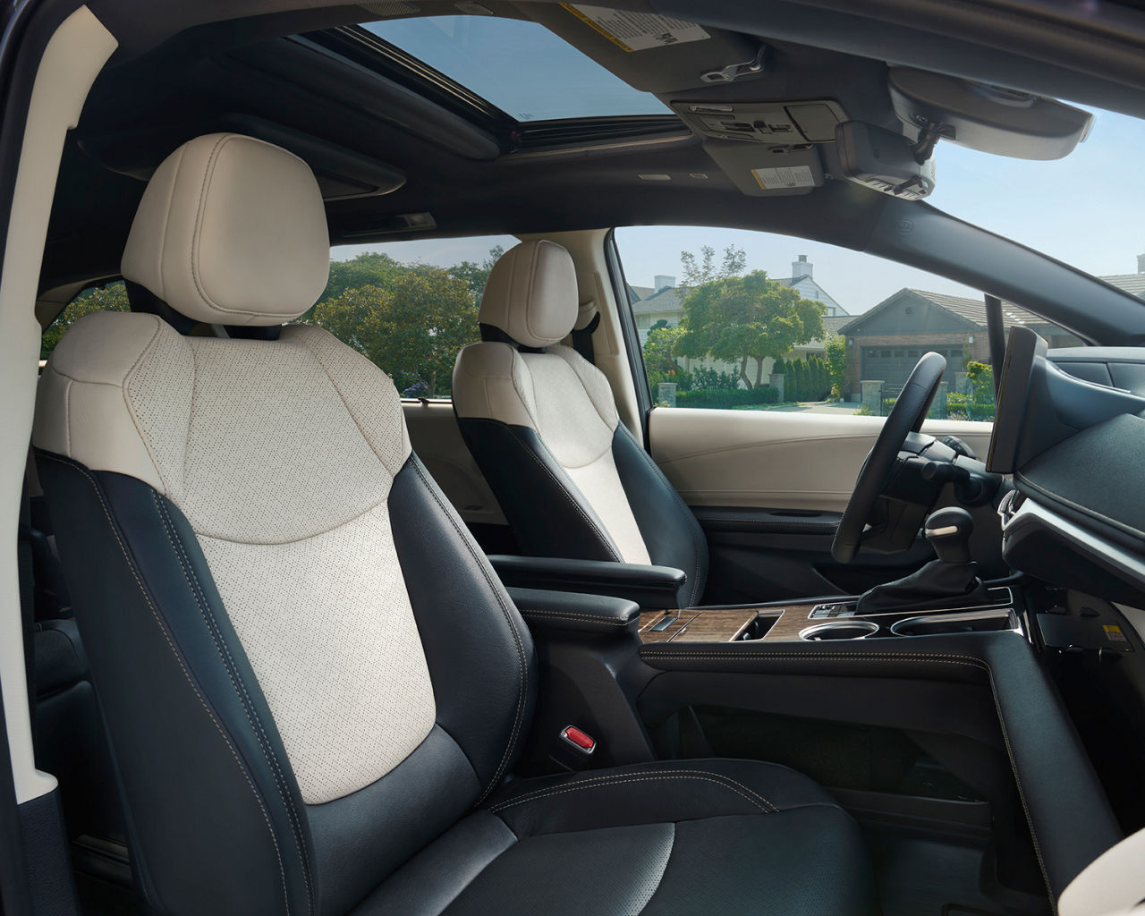 toyota-2025-sienna-platinum-leather-interior-l