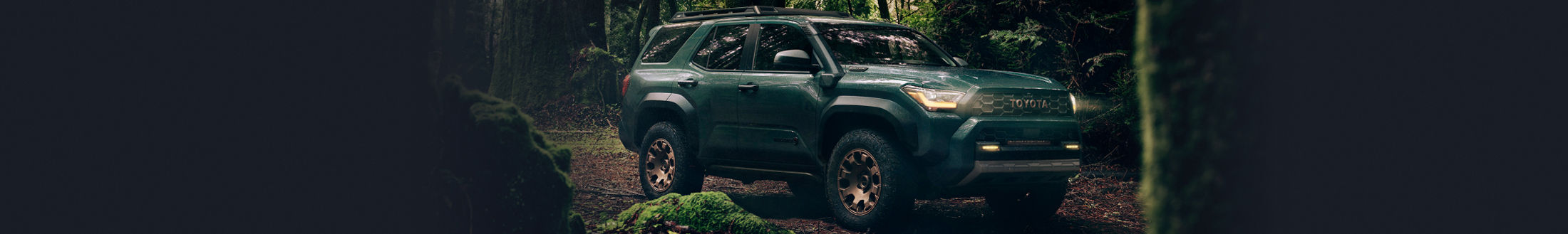 toyota-2026-cross-shop-banner-4runner-hybrid-trailhunter-everest-l