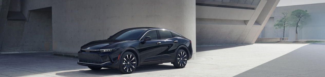 toyota-2026-features-accessories-crown-platinum-black-l